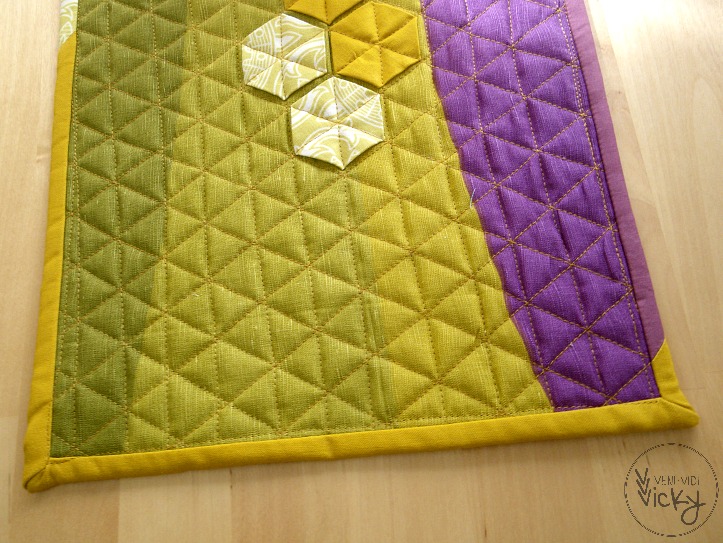 'the vineyard' table runner | veni vidi vicky