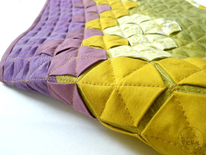 'the vineyard' table runner | veni vidi vicky