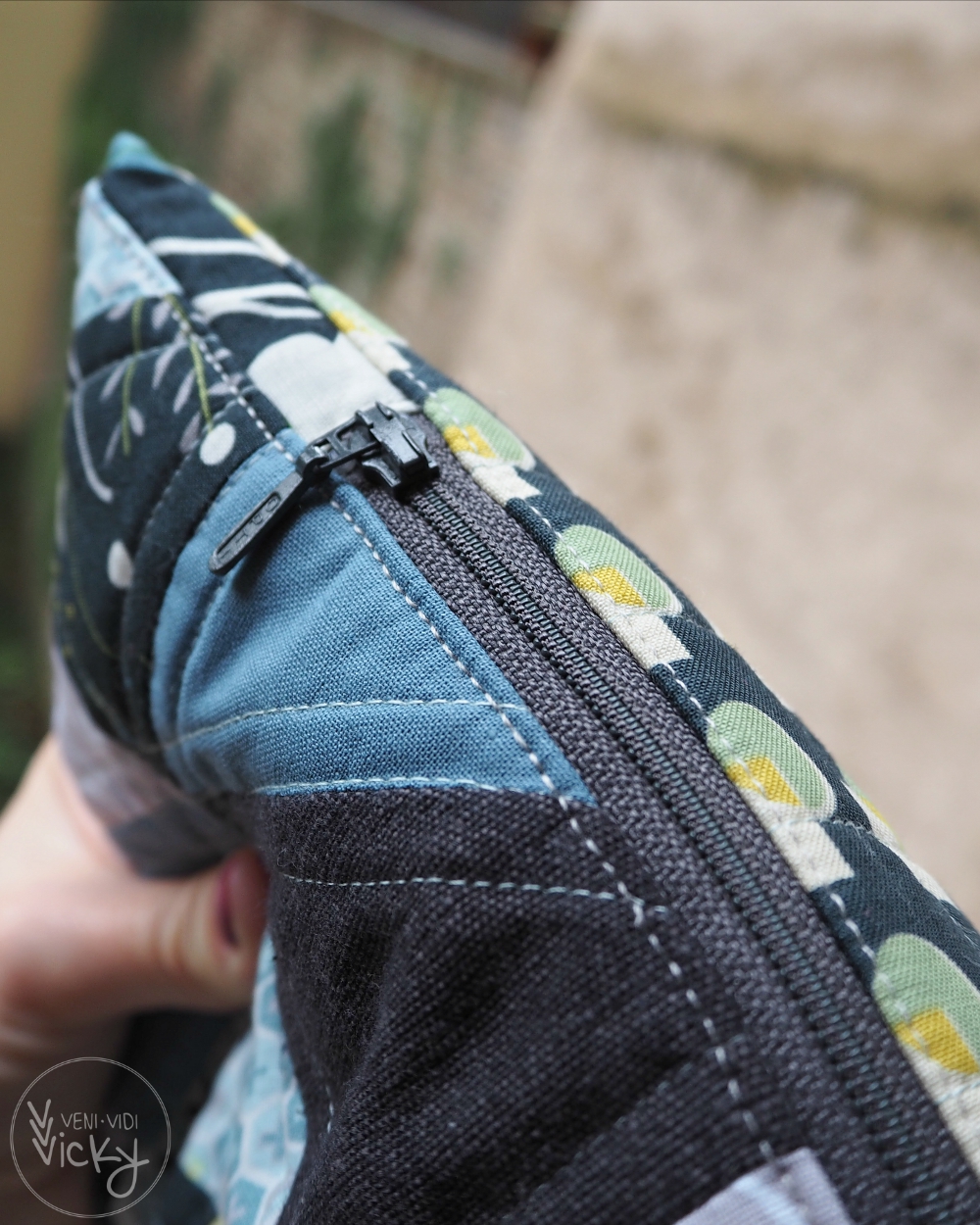 blue & grey HST pillow | veni vidi vicky